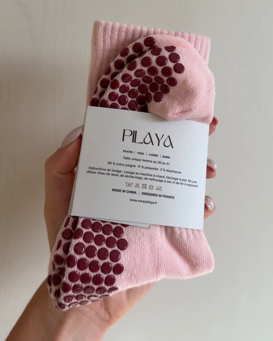 Cliente portant des chaussettes Pilaya